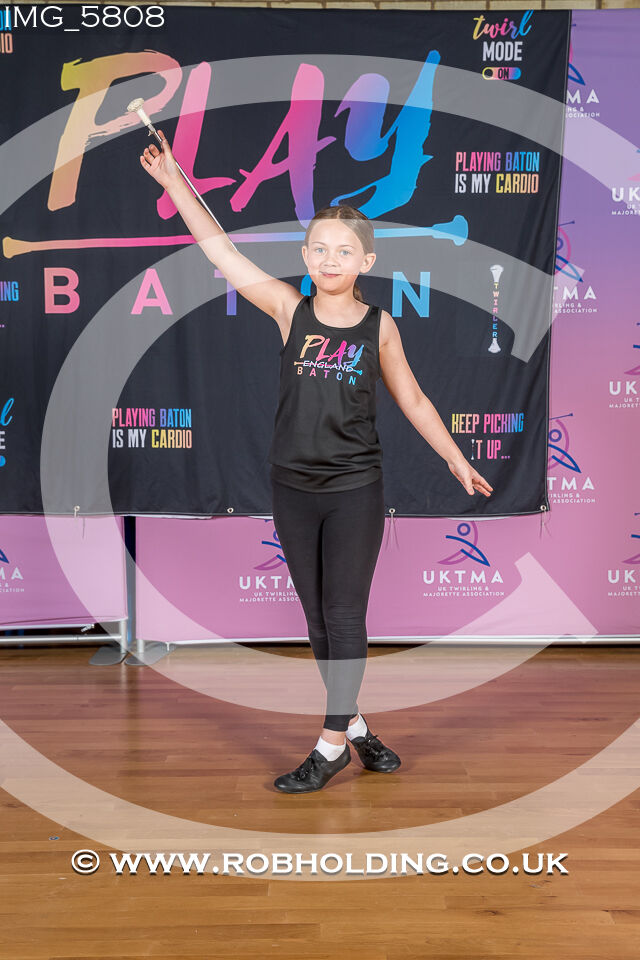 Play Baton – Banner – Groups