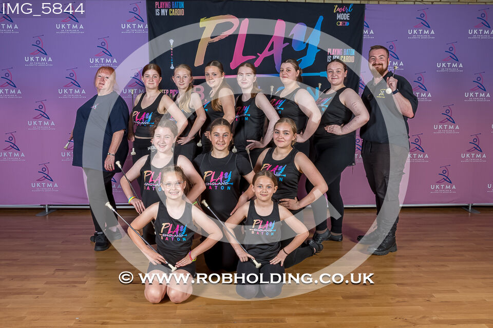 Play Baton – Banner – Groups