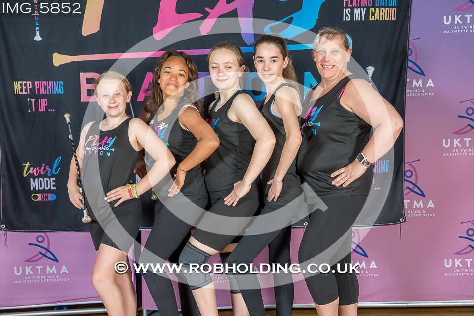 Play Baton – Banner – Groups