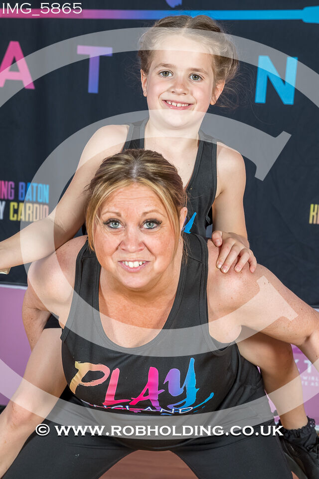 Play Baton – Banner – Groups