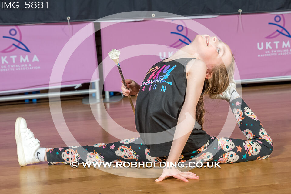 Play Baton – Banner – Groups