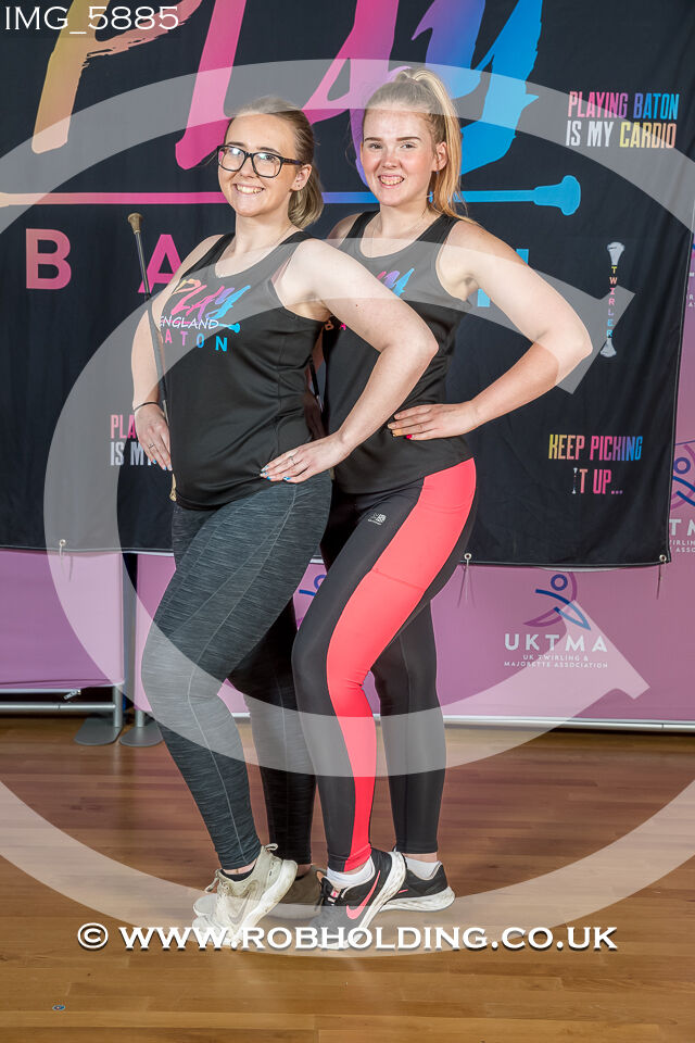 Play Baton – Banner – Groups