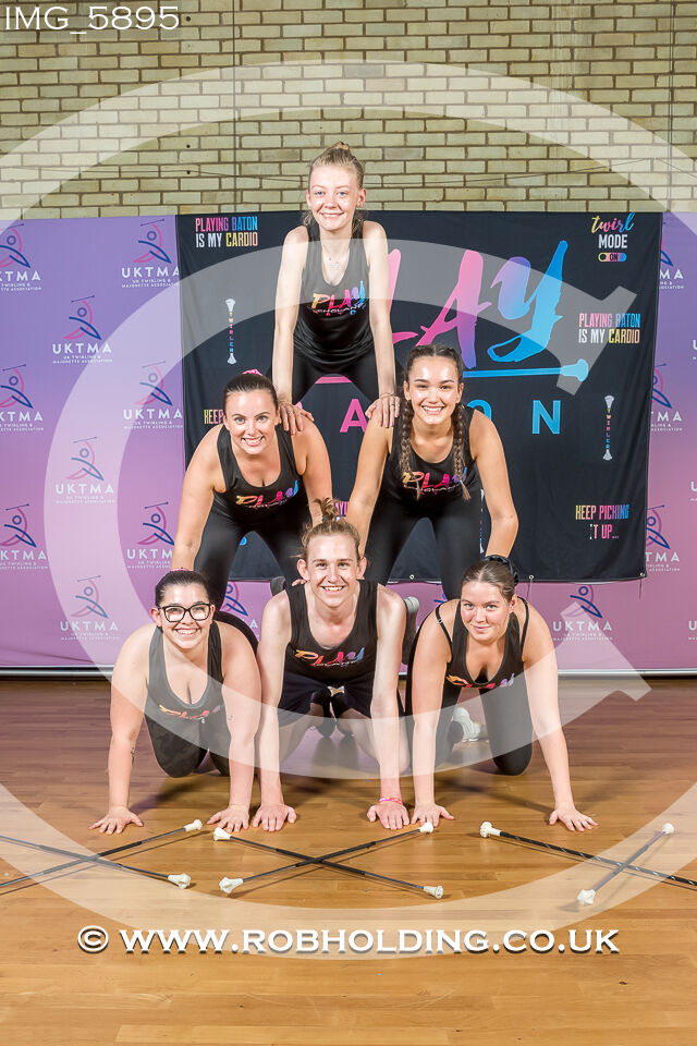 Play Baton – Banner – Groups