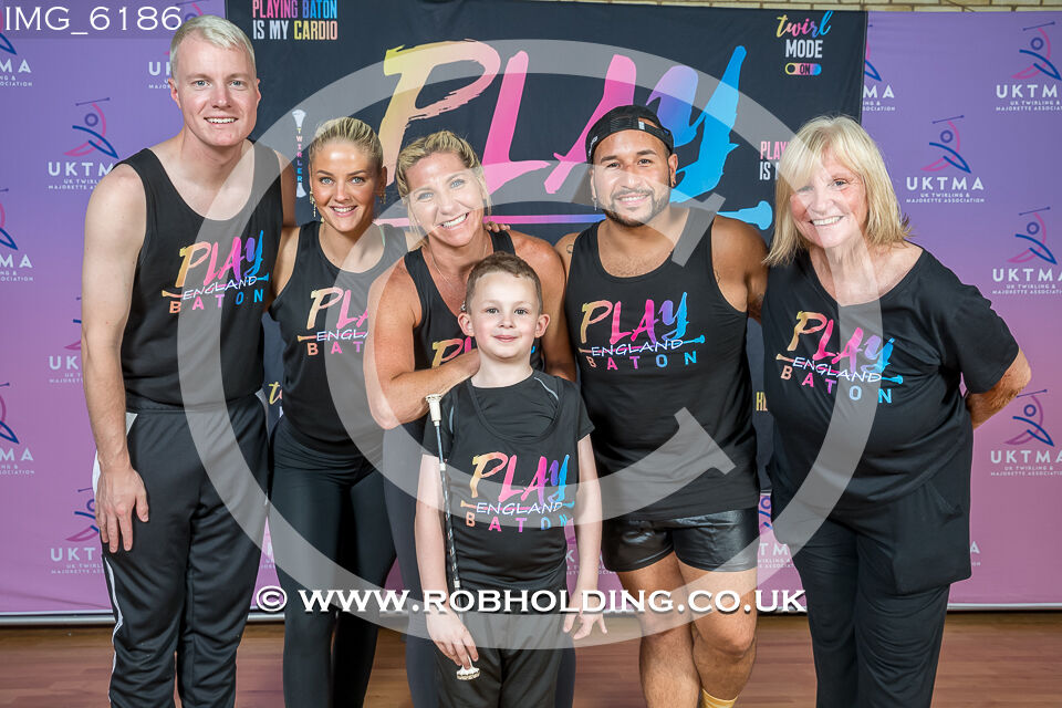 Play Baton – Banner – Groups