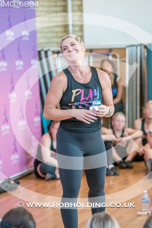 Play Baton – Banner – Groups