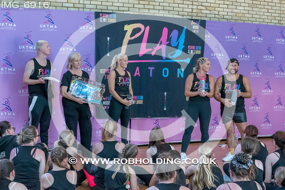 Play Baton – Banner – Groups