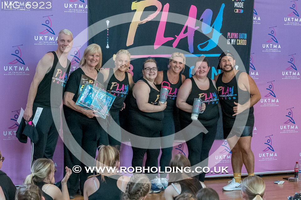 Play Baton – Banner – Groups